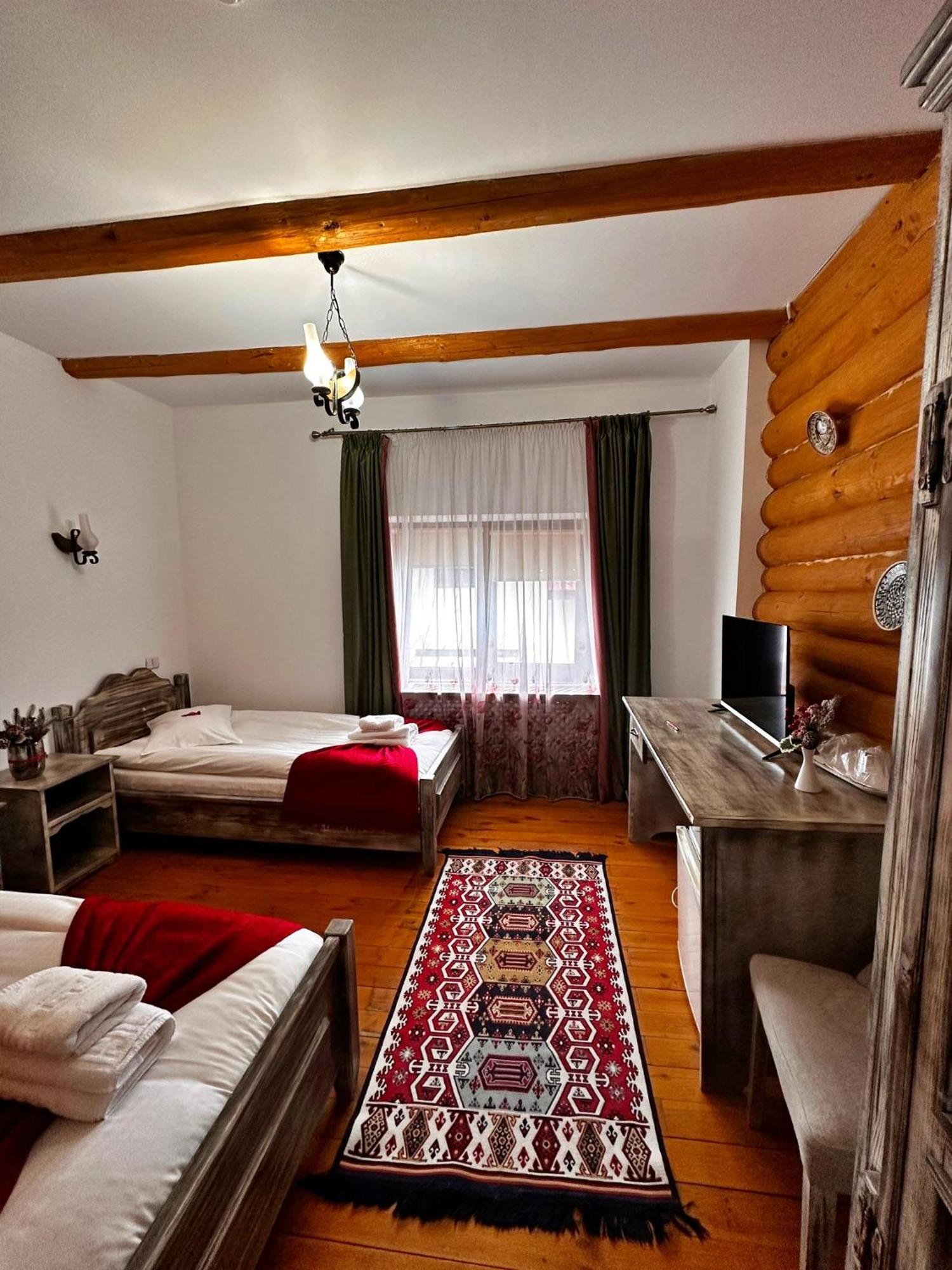 Domeniul Haiducilor Bucovina Suceava Exterior photo