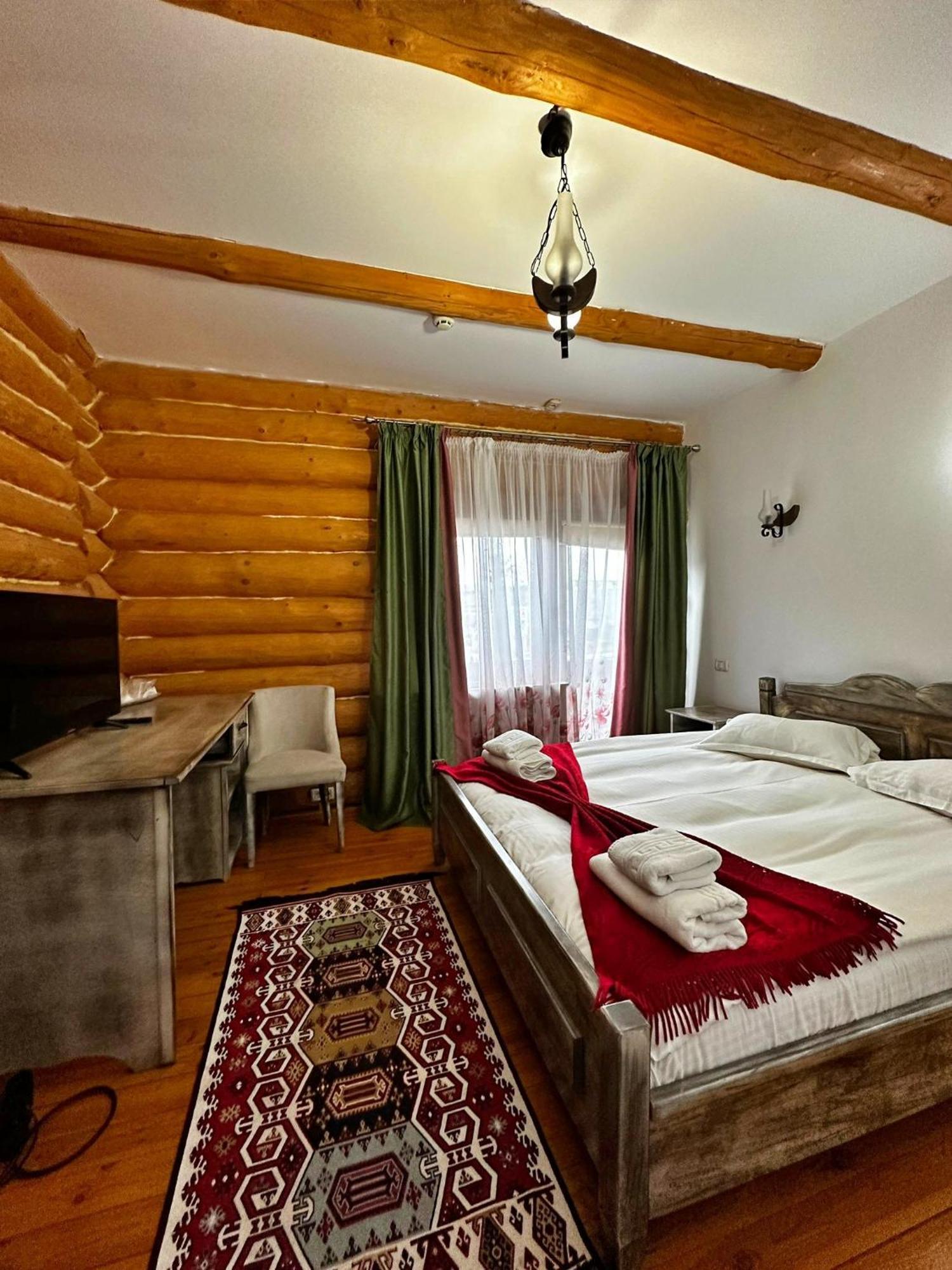 Domeniul Haiducilor Bucovina Suceava Exterior photo