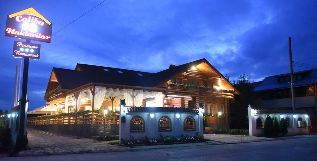 Domeniul Haiducilor Bucovina Suceava Exterior photo